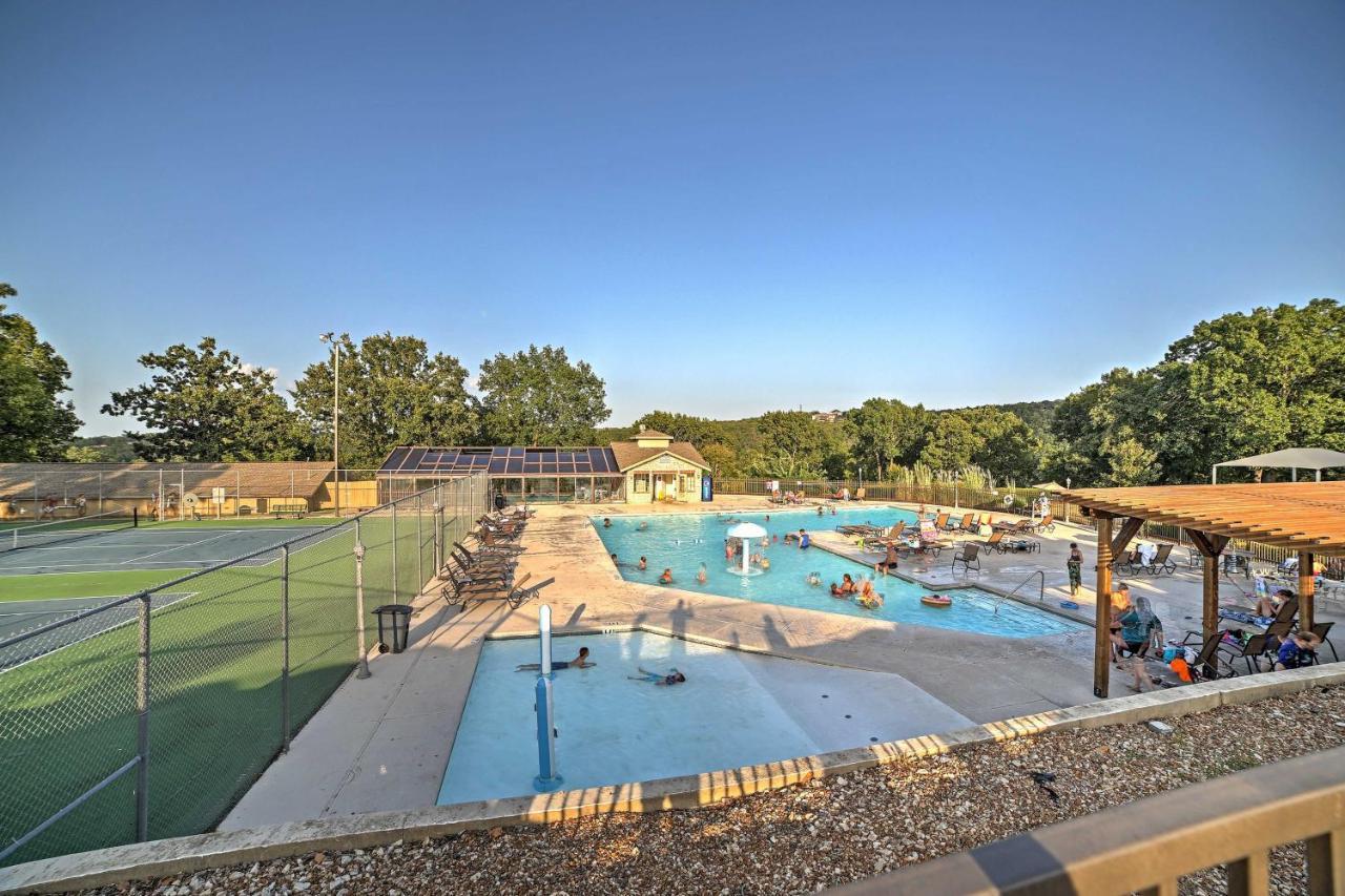 Branson Condo With Pool Access, Walk To Fishing Eksteriør billede