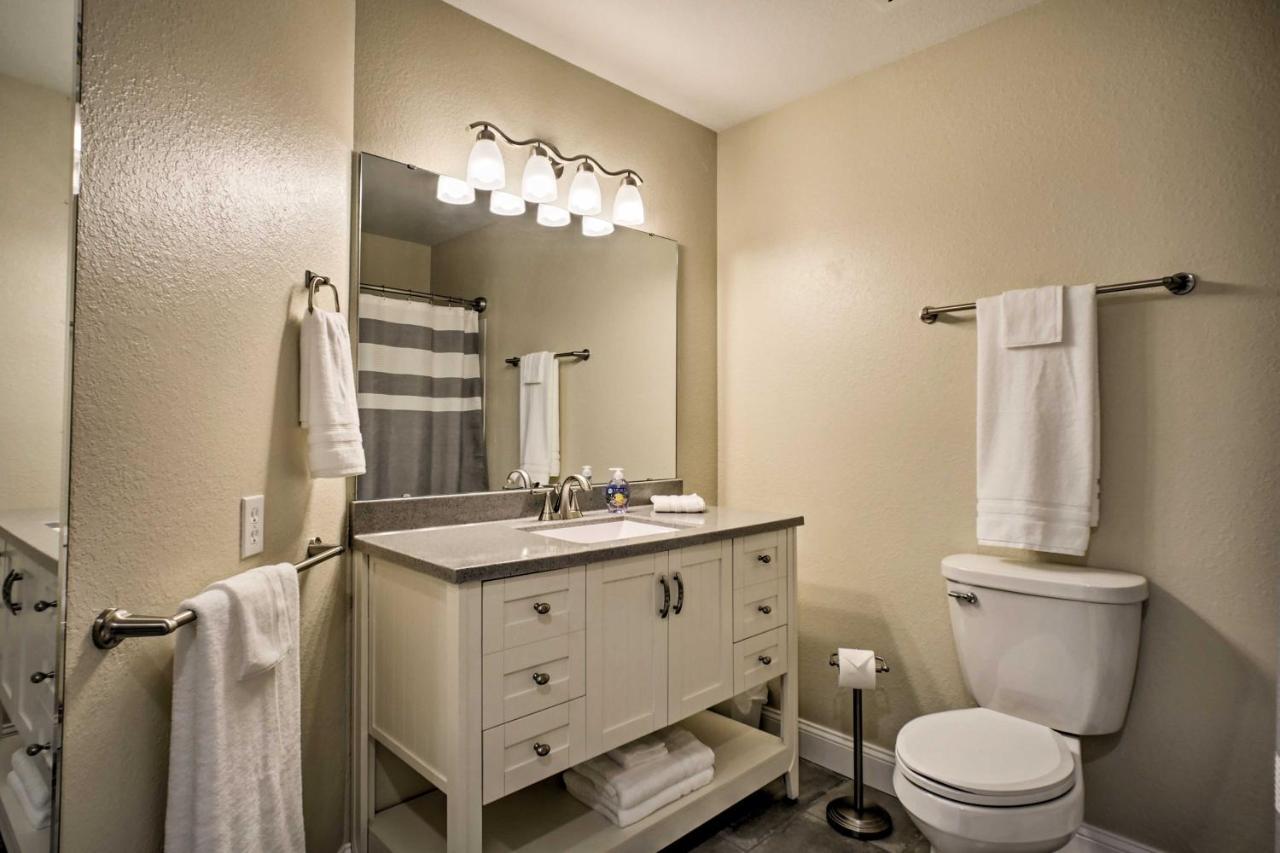 Branson Condo With Pool Access, Walk To Fishing Eksteriør billede